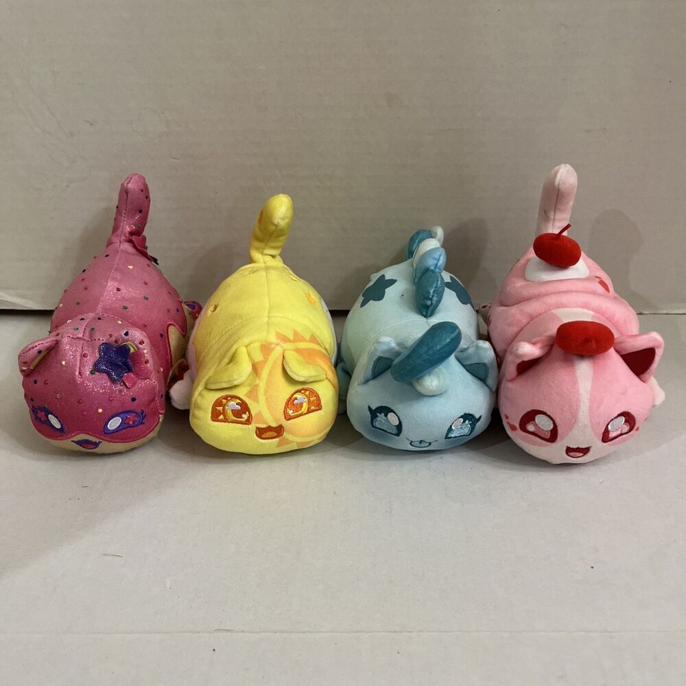 Aphmau MeeMows Plush Lot Of 4 Donut Sun Moon Cupcake 6” Stuffed Animals YouTube